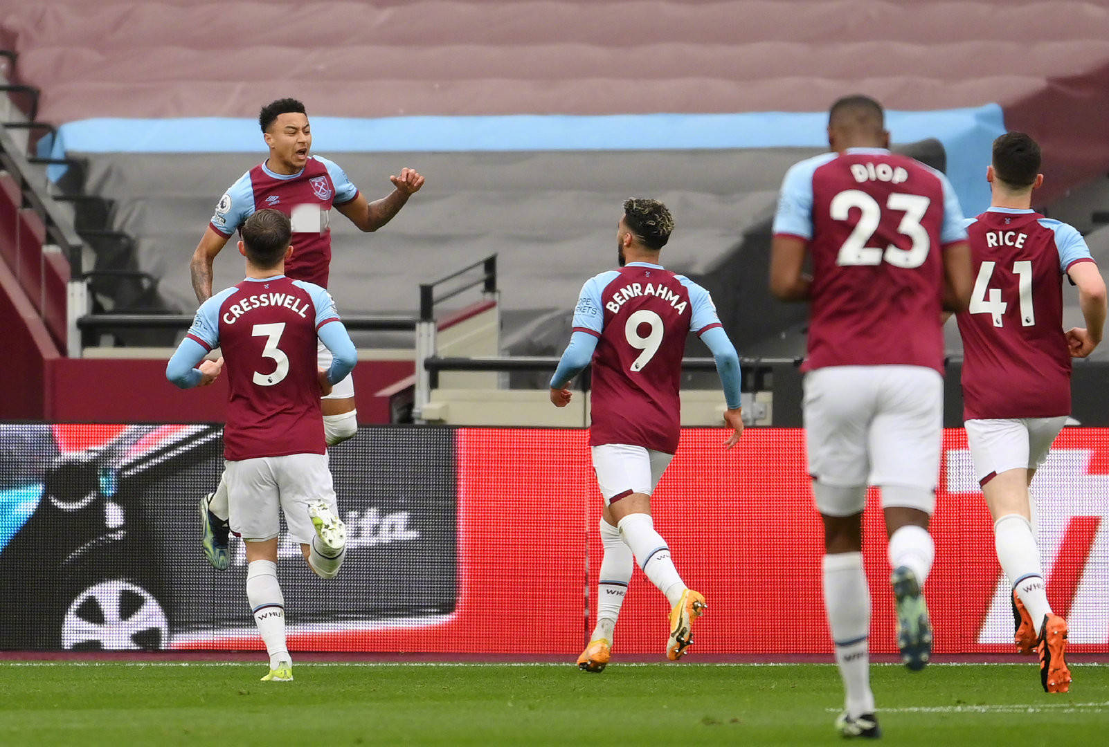 力保持主场 力保持主场